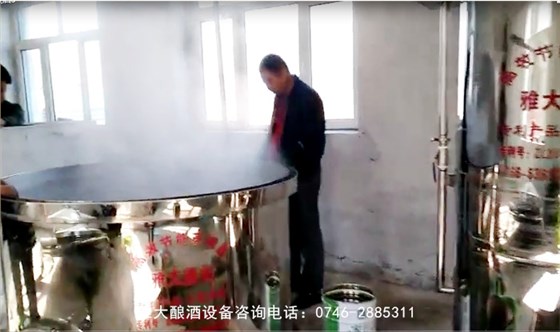 12從不接受白酒生產(chǎn)設(shè)備釀的純糧酒到供不應(yīng)求，到底發(fā)生了什么？