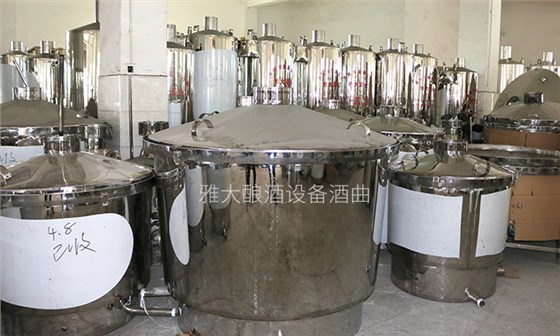 2019想回家辦個酒廠，釀酒設(shè)備價格貴不貴？-05-設(shè)備廠