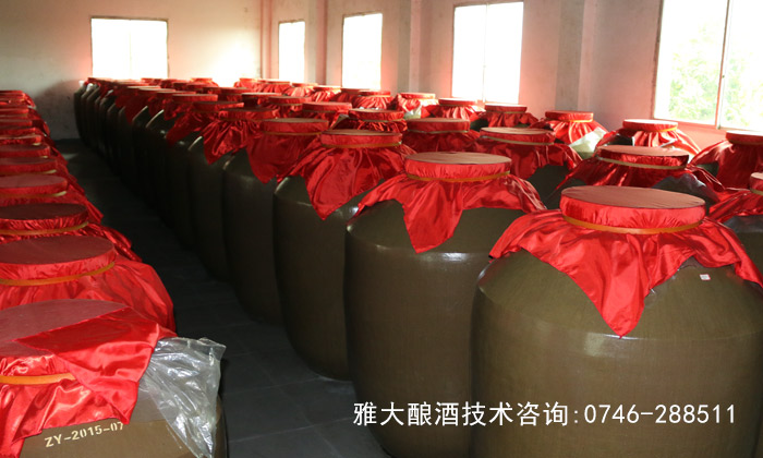 【白酒勾調(diào)】老酒調(diào)味酒怎么釀，與陳釀?wù){(diào)味酒有哪些異同？1