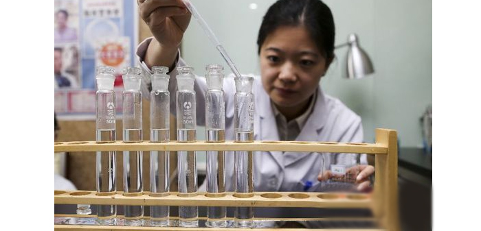 蒸汽釀酒設備釀的酒苦分前、中、后苦，不是加除苦劑那么簡單