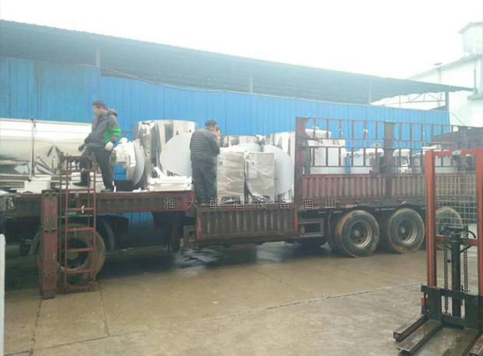 從事白酒行業(yè)10年的李總，為何要一次選購5套雅大大型釀酒設備？-03