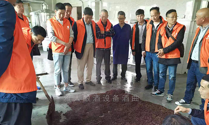 理論結(jié)合現(xiàn)場實(shí)際操作包教包會